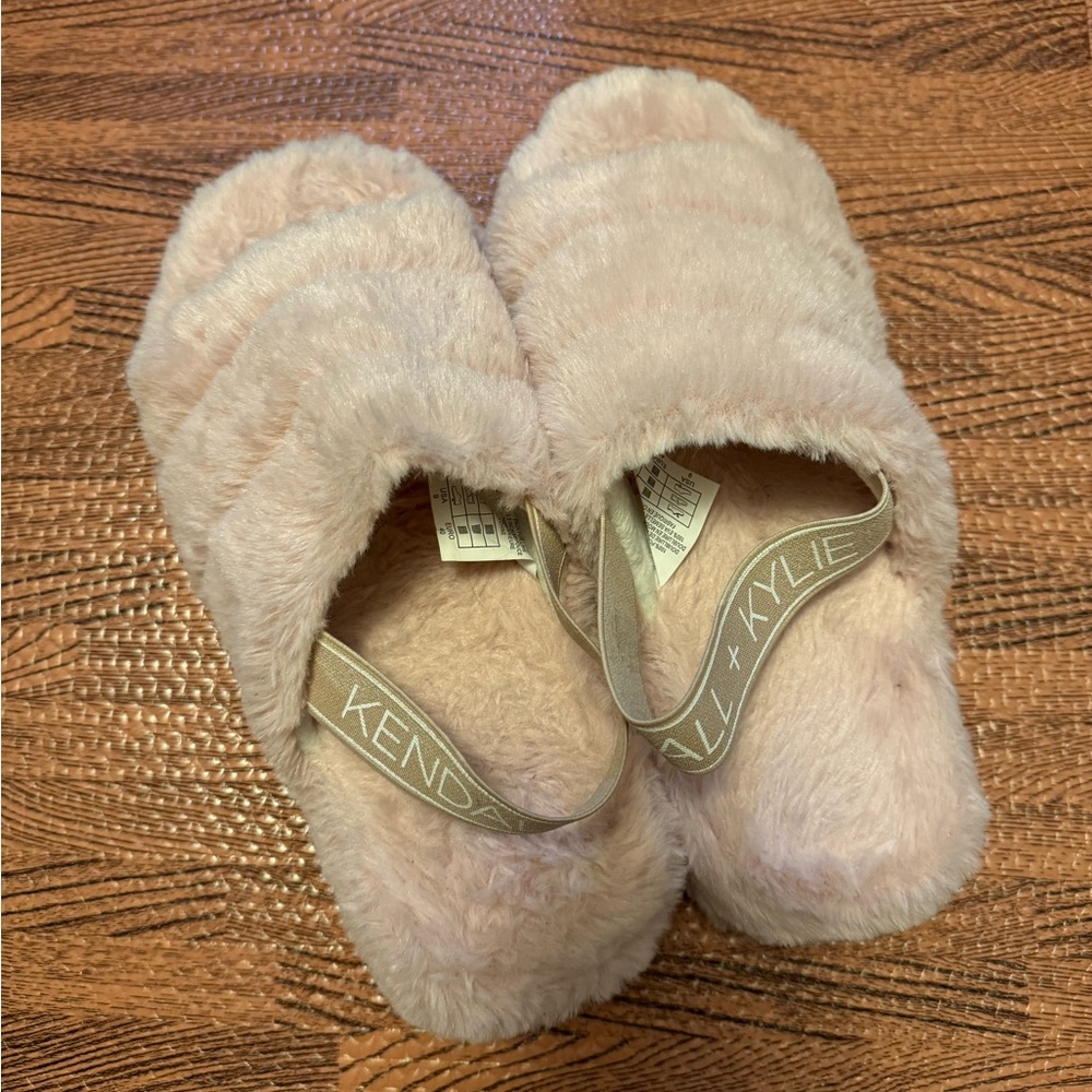 Light pink Kendall & Kylie house slippers